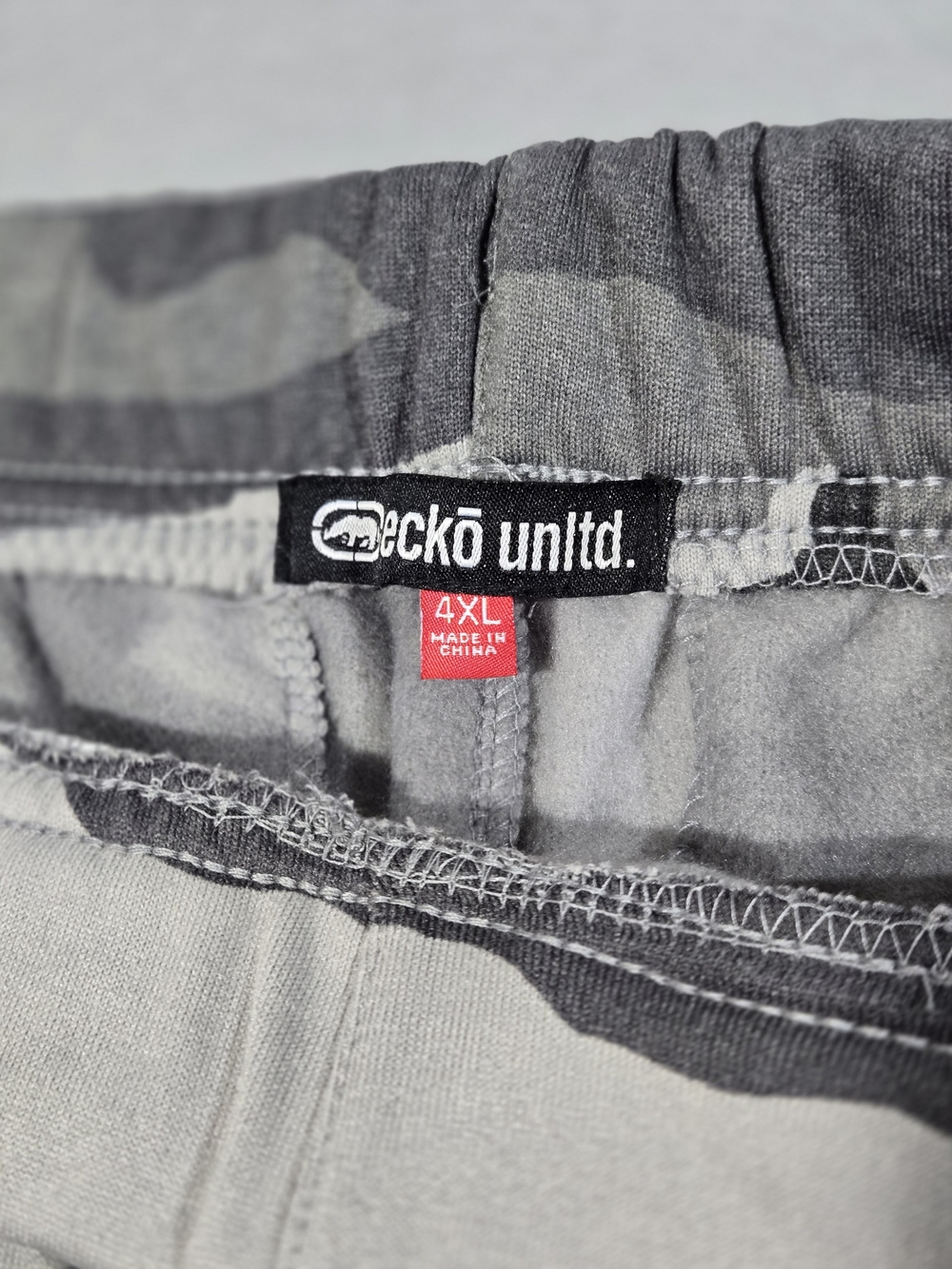 Ecko Unltd Men’s Gray Camo Cargo Shorts 4x - Picture 5 of 8